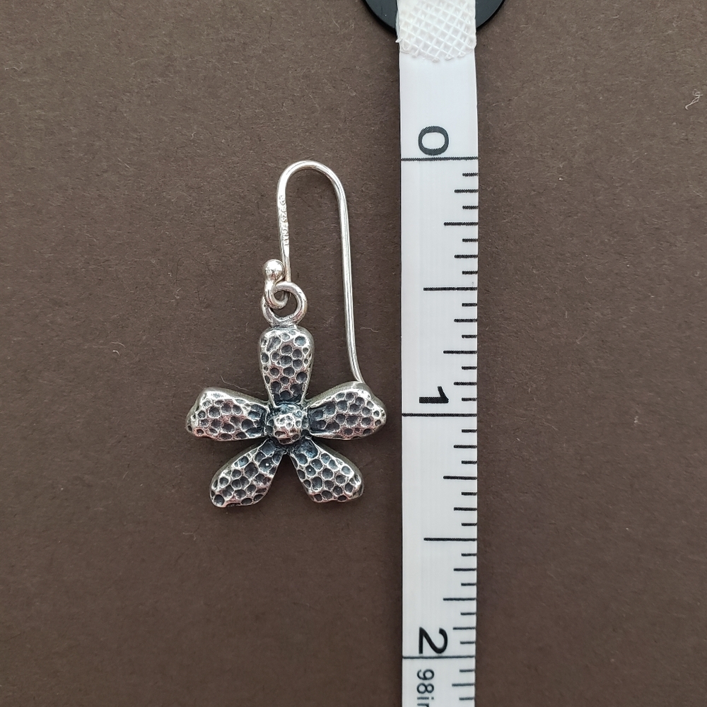 Vintage Silpada Oxidized Sterling Silver Flower Earrings W1155 - Picture 9 of 10